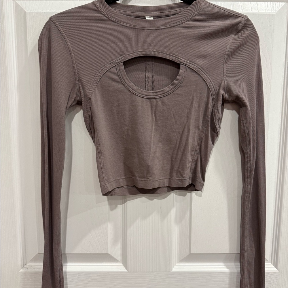 Lululemon Cropped Long Sleeve Top